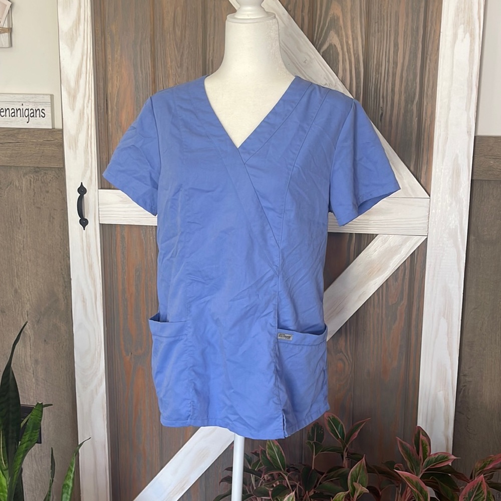 Ciel Blue Is Women’s Scrub Top